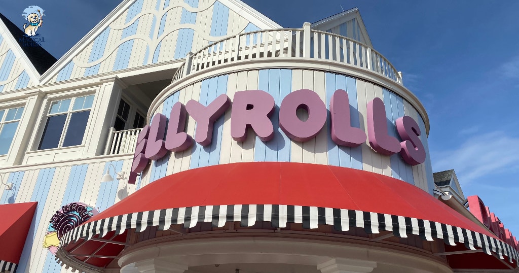 Jellyrolls dueling pianos bar on Disney's Boardwalk, open late!