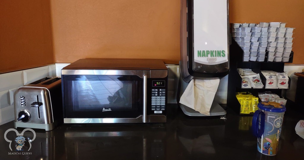 Microwave and Toaster at the All Stars Sports dining hall.