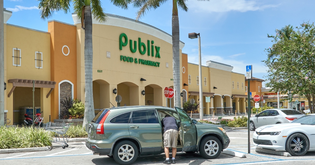 Publix grocery stores are a Florida staple to get your favorite groceries and subs!