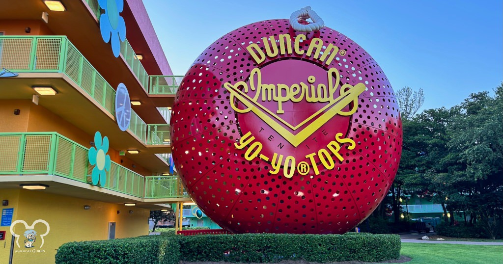 Red Yo-Yo from the 60s building at Disney's Pop Century Resort.