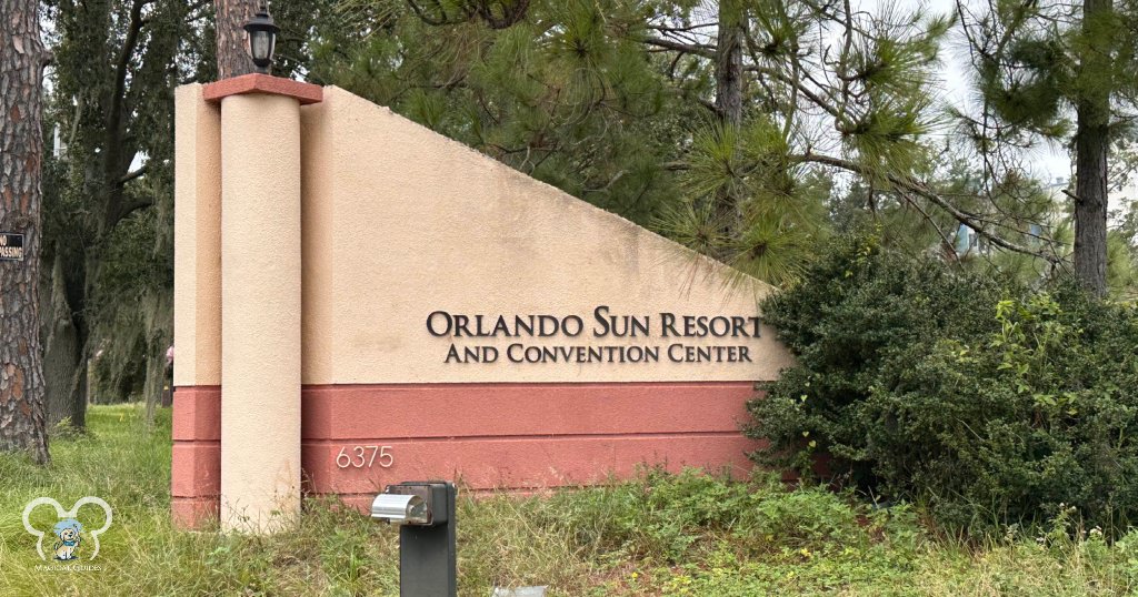 The Orlando Sun Resort entrance across from Celebration is abandoned, and nature overgrowing the sign.